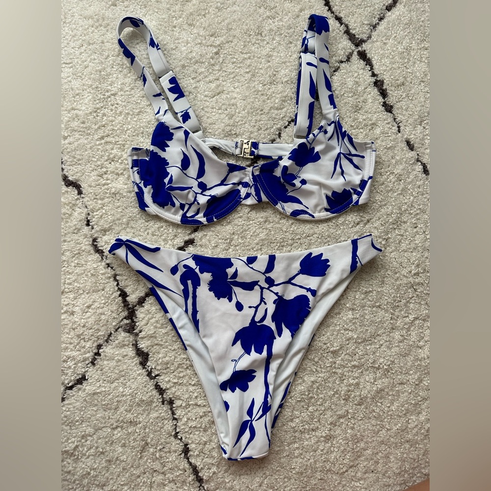 Lila Blue and white floral bikini set, size small